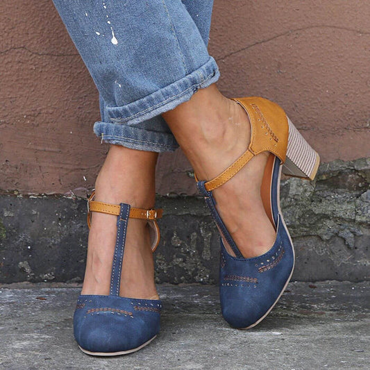 Annika – Elegant closed-toe heeled sandals